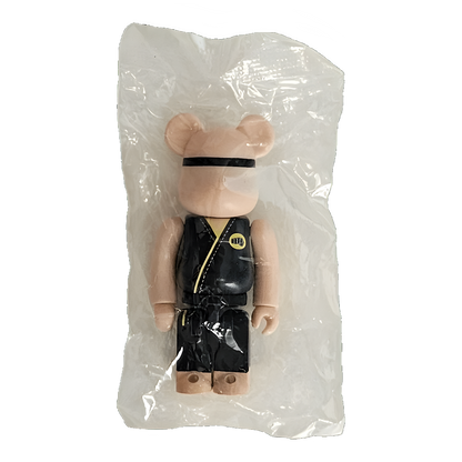 Bearbrick Series 43 Artist "Cobra Kai" [Cobra Kai] 100% in Folie