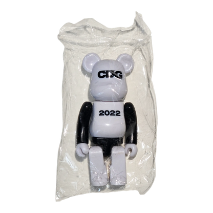 Bearbrick Series 44 Artist "CDG Black Sleeve" [Comme des Garçons] 100% SECRET in Folie