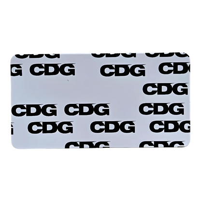 Bearbrick Series 44 Artist "CDG White Pattern" [Comme des Garcons] 100% SECRET in Folie