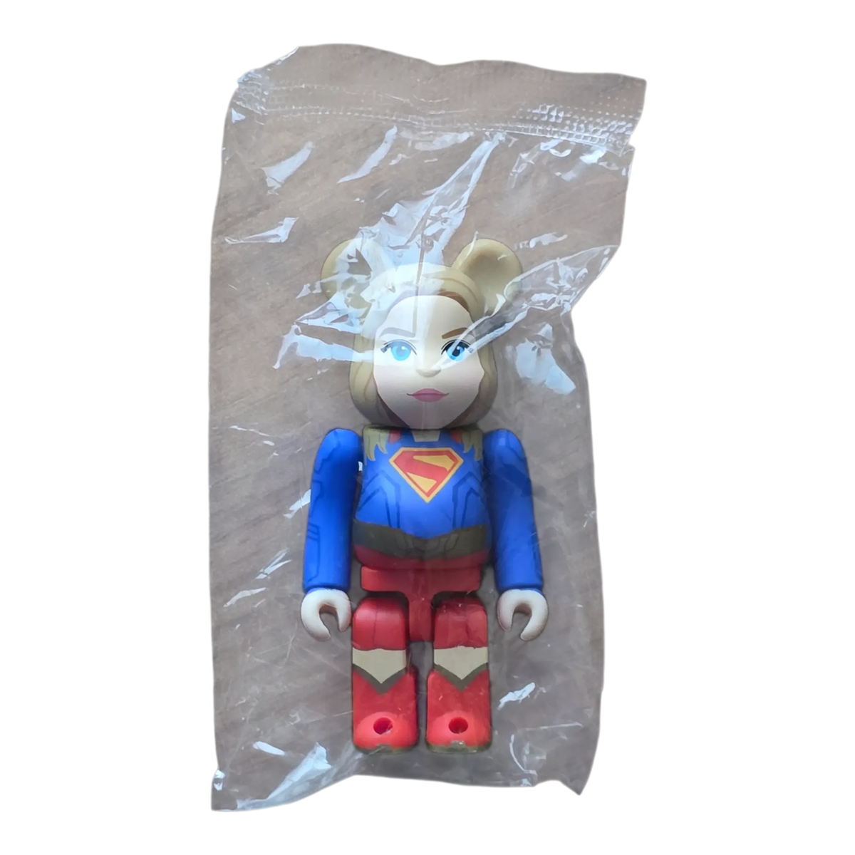 Bearbrick Series 52 Hero "Supergirl" [DC] 100% in Folie