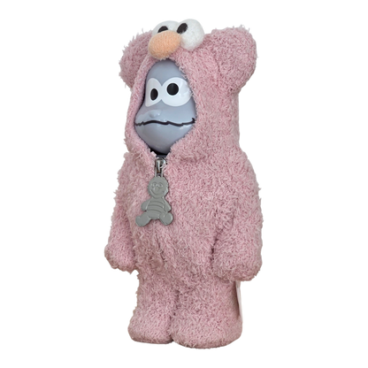 Bearbrick Sesame Street × Gelato Pique Cookie Monster in Elmo Costume 400% schräg