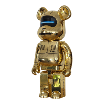 Bearbrick Sorayama × Baby Milo® Gold Version 1000% schräg