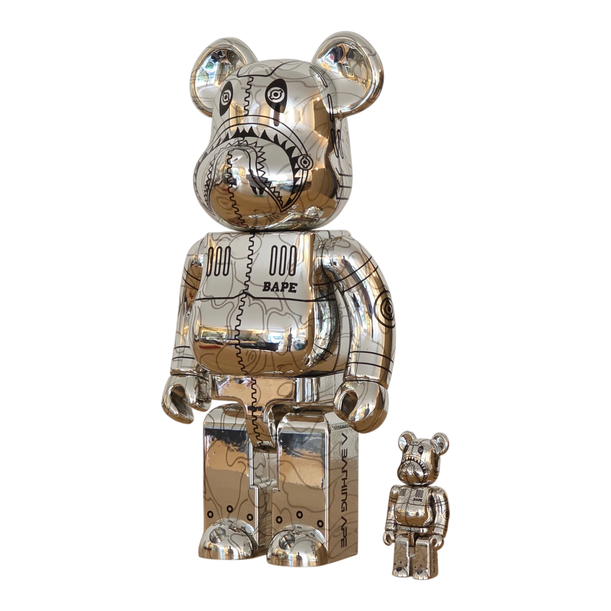 Bearbrick Sorayama × BAPE® Camo Shark Silver 100%+400% schräg