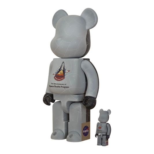 Bearbrick The 40th Anniversary of the Space Shuttle Program 100%+400% schräg