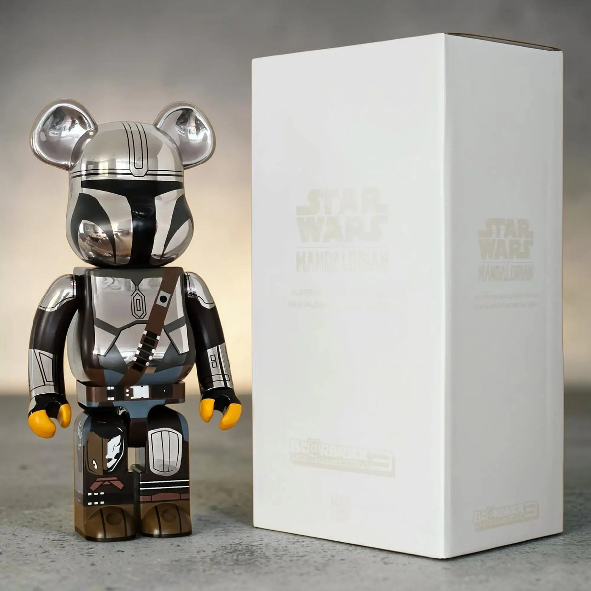 BE@RBRICK The Mandalorian Chrome Version 1000% BE@RBRICK The Mandalorian Chrome Version 1000%