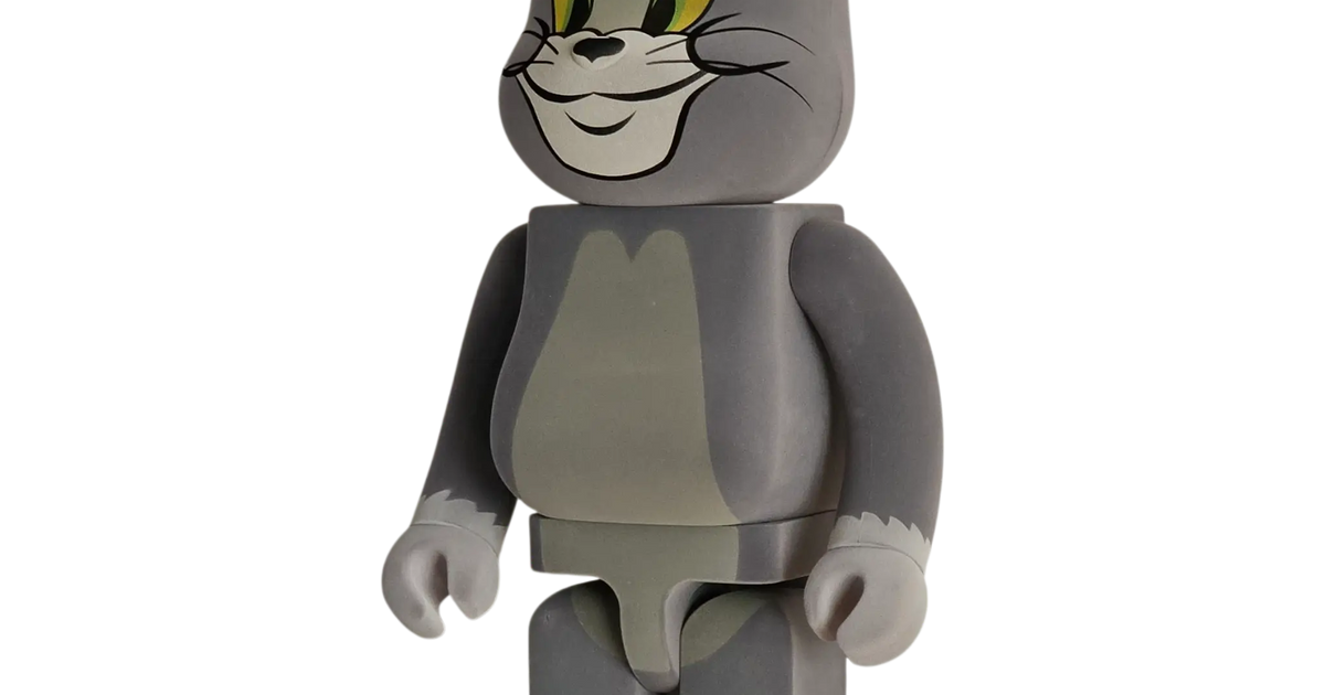 Bearbricks with velvet coating / flocky versions